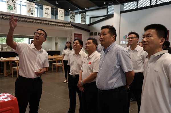 弘扬大别山精神 促进红绿深度融合——我校“中国调查·社科强县计划”项目在黄冈四县市开展调研活动_fororder_21388071-c89f-47a9-b15e-51e80f91d6f4